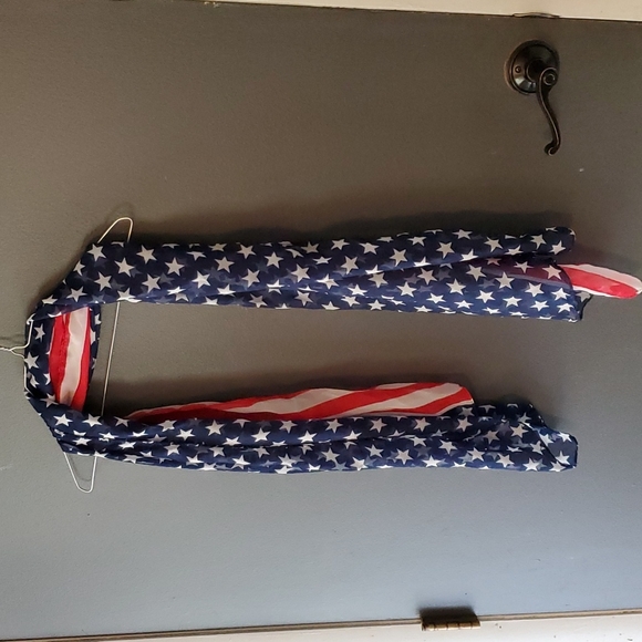 Accessories - Stars and Strips Scarf
